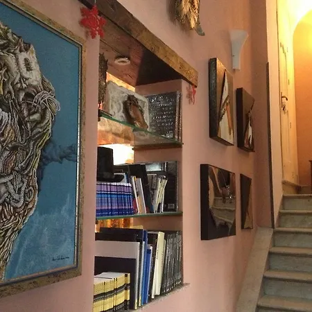 Frühstückspension Domus Dei Cocchieri 3*