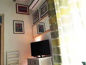 Frühstückspension Domus Dei Cocchieri 3*