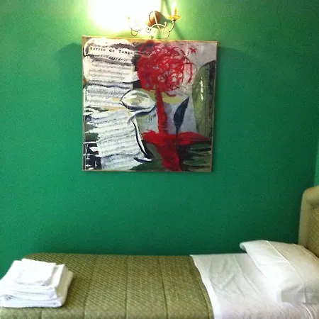 Bed & Breakfast Domus Dei Cocchieri 3*