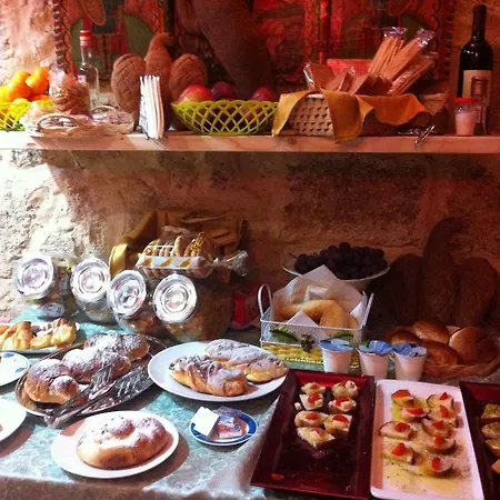 Oda ve Kahvaltı Domus Dei Cocchieri Palermo