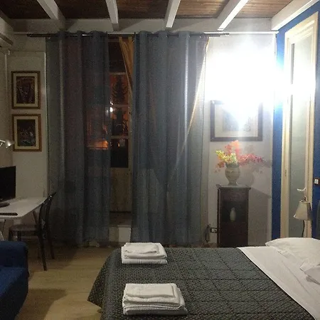 Oda ve Kahvaltı Domus Dei Cocchieri