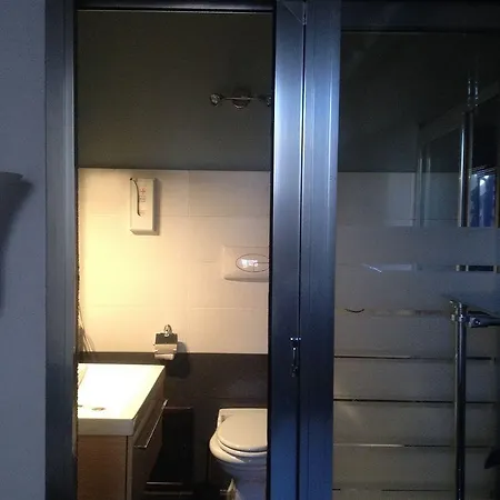 Oda ve Kahvaltı Domus Dei Cocchieri Palermo